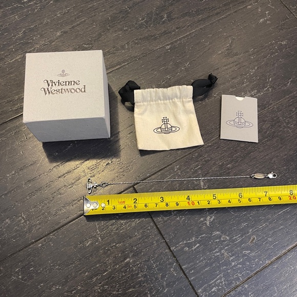 VIVIENNE WESTWOOD SILVER SUZIE Orb bracelet w/dust bag box full set - Picture 6 of 8